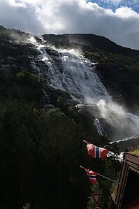 Norwegia-Wodospad-Langfossen-01.jpg
