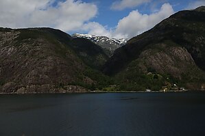 Norwegia-Wodospad-Langfossen-03.jpg