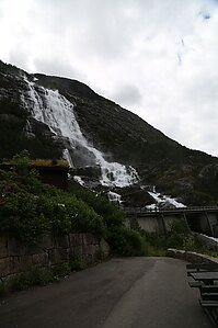 Norwegia-Wodospad-Langfossen-10.jpg