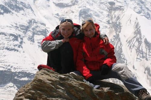 Kinga Baranowska i Kasia Skłodowska podczas wyprawy na Dhaulagiri w 2008 roku fot. kingabaranowska.com