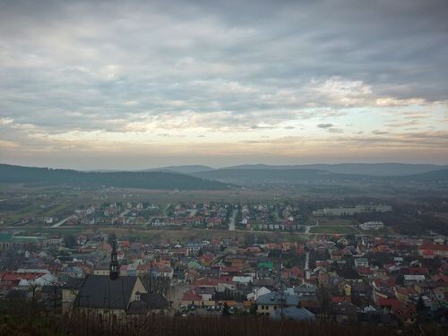 Panorama Gór Świętokrzyskich (widok z okolicy zamku)