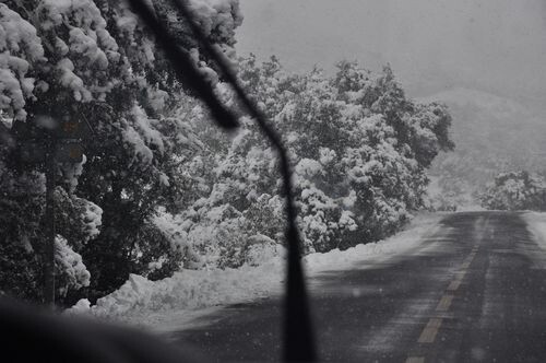 Największy opad śniegu, jak widziałem tej zimy... Droga z Cornudelli do Margalefu, fot.Łukasz Dudek